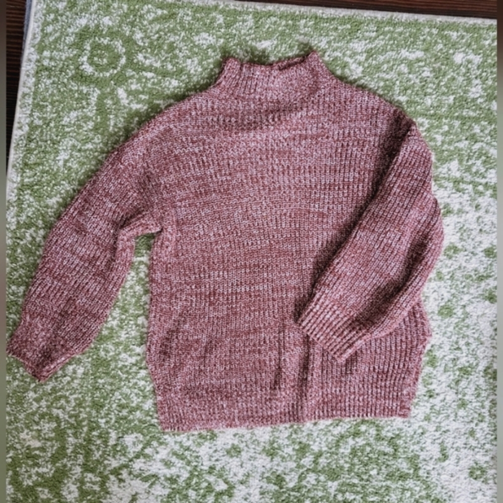 Cupcakes and cashmere XS sweater
